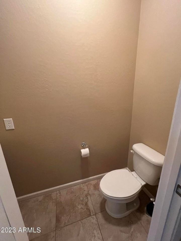 1390 S Ponderosa Dr - Photo 6 of 14