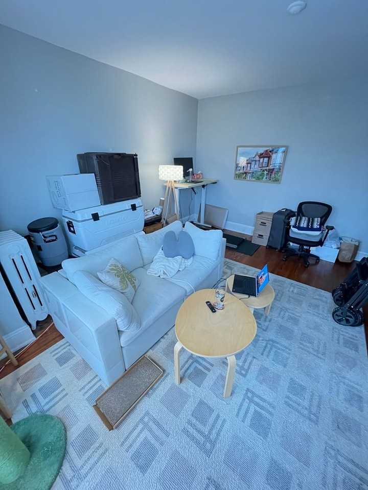 3006 Guilford Ave - Photo 3 of 6