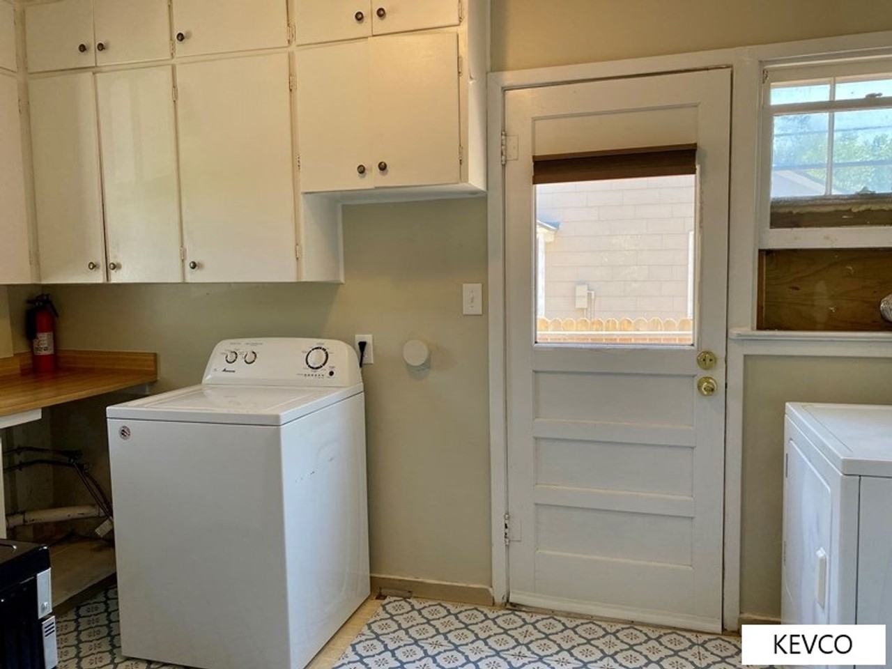 817 W Myrtle St - Photo 7 of 17