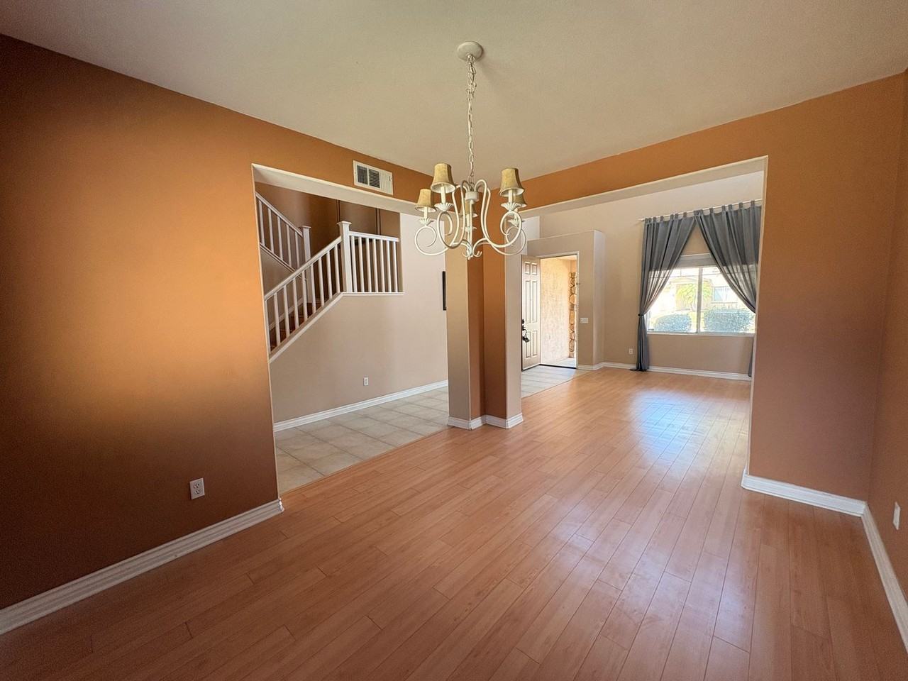 1456 Pinewood Dr - Photo 6 of 50