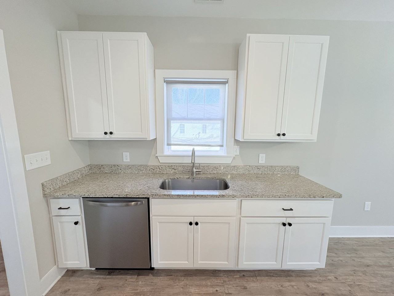 419 Eaton St - Photo 2 of 19