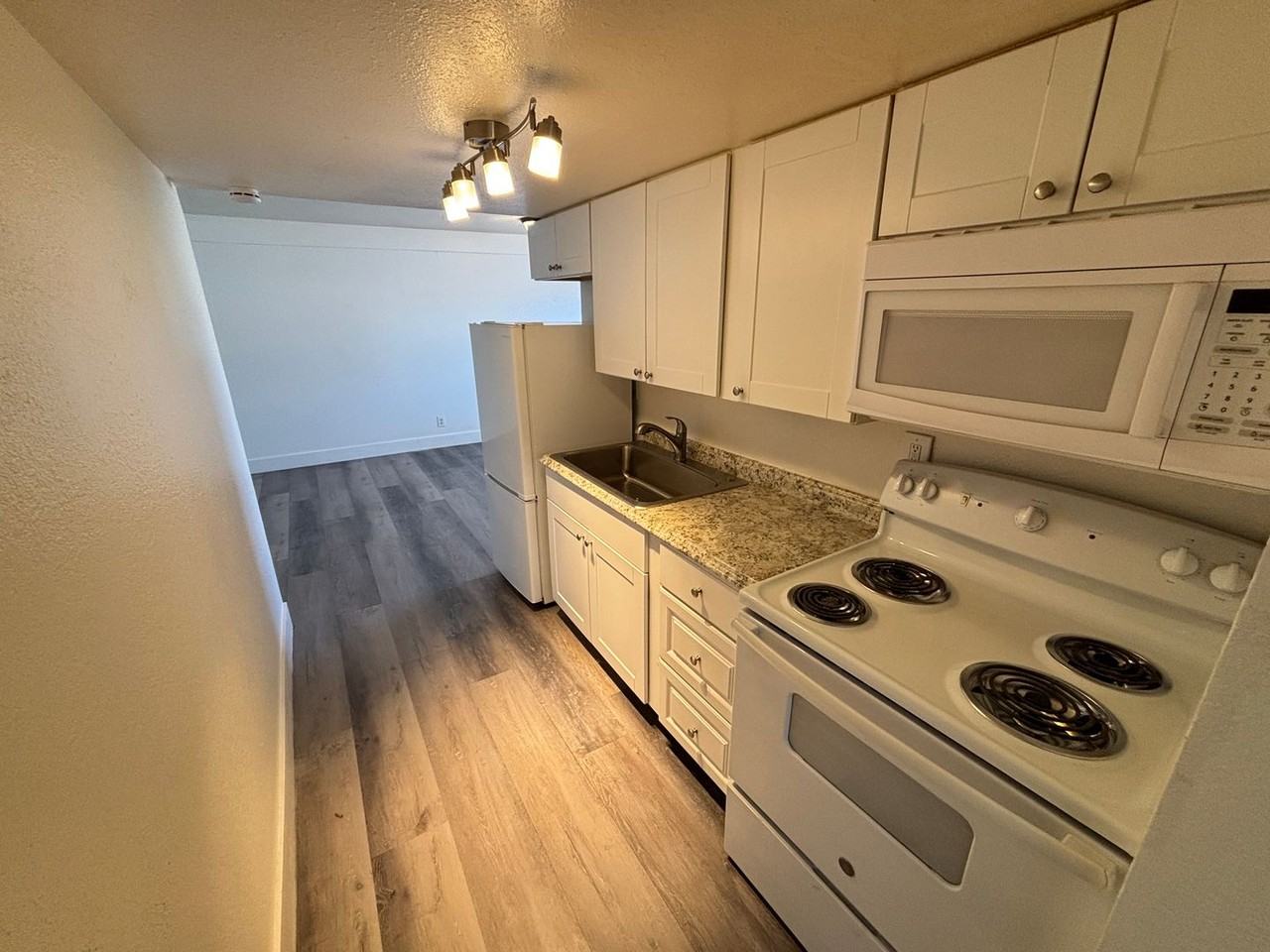 270 Tungsten St #A - Photo 2 of 17