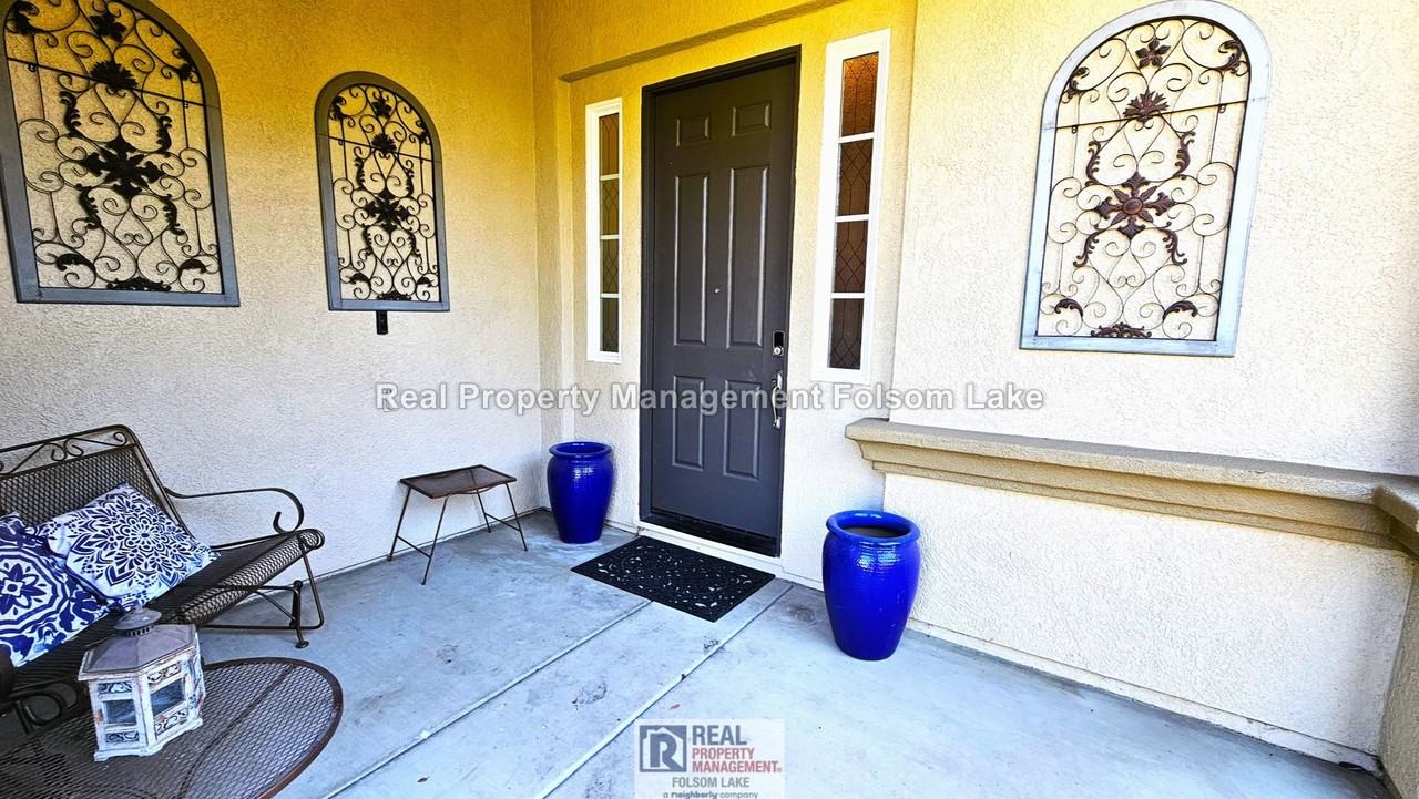 6826 Lincoln Ave - Photo 3 of 26