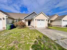 featured image of 170 Pine Hollow Rd