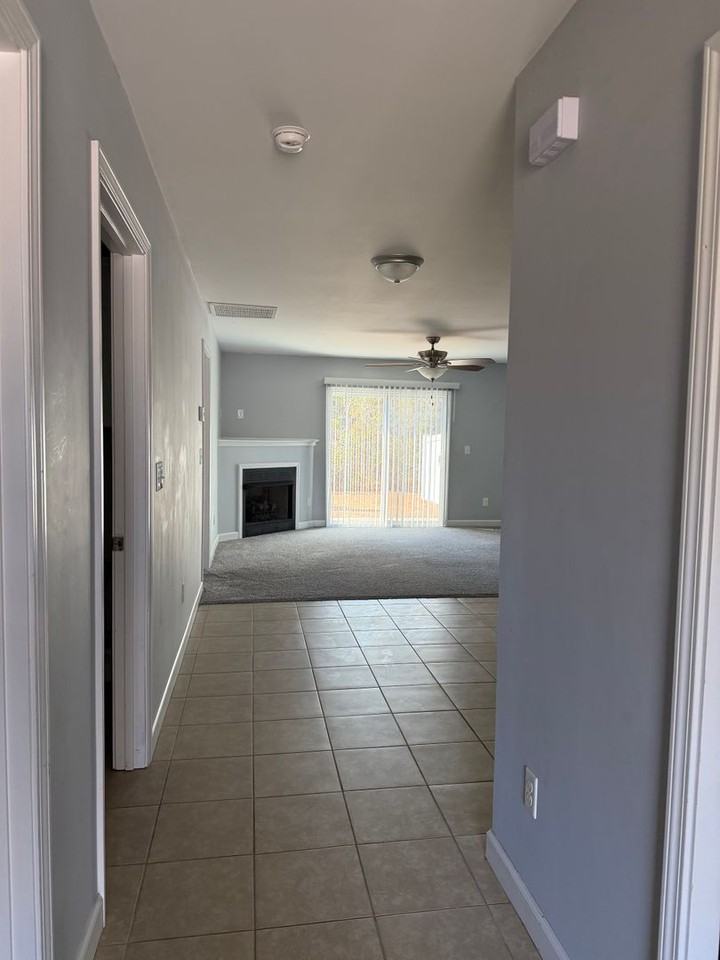 170 Pine Hollow Rd - Photo 2 of 12