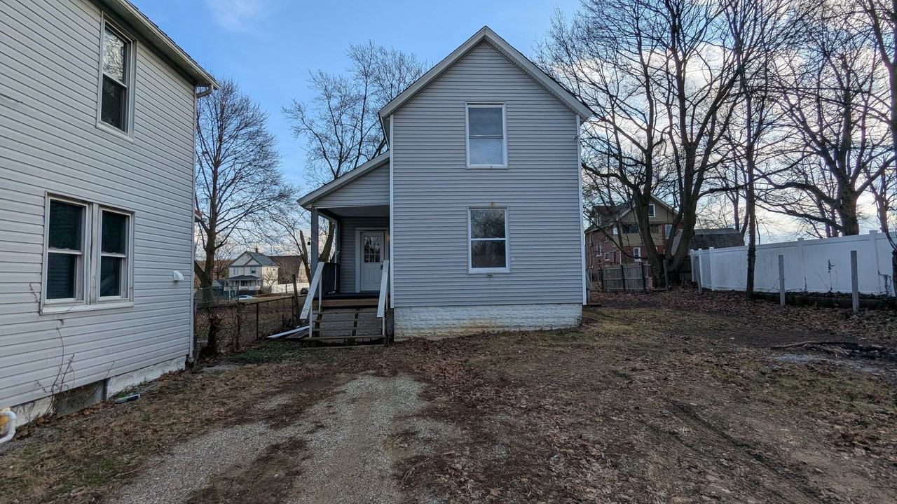 248 Arch St - Photo 2 of 35