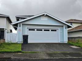 featured image of 98-2009 Kaahumanu St #F