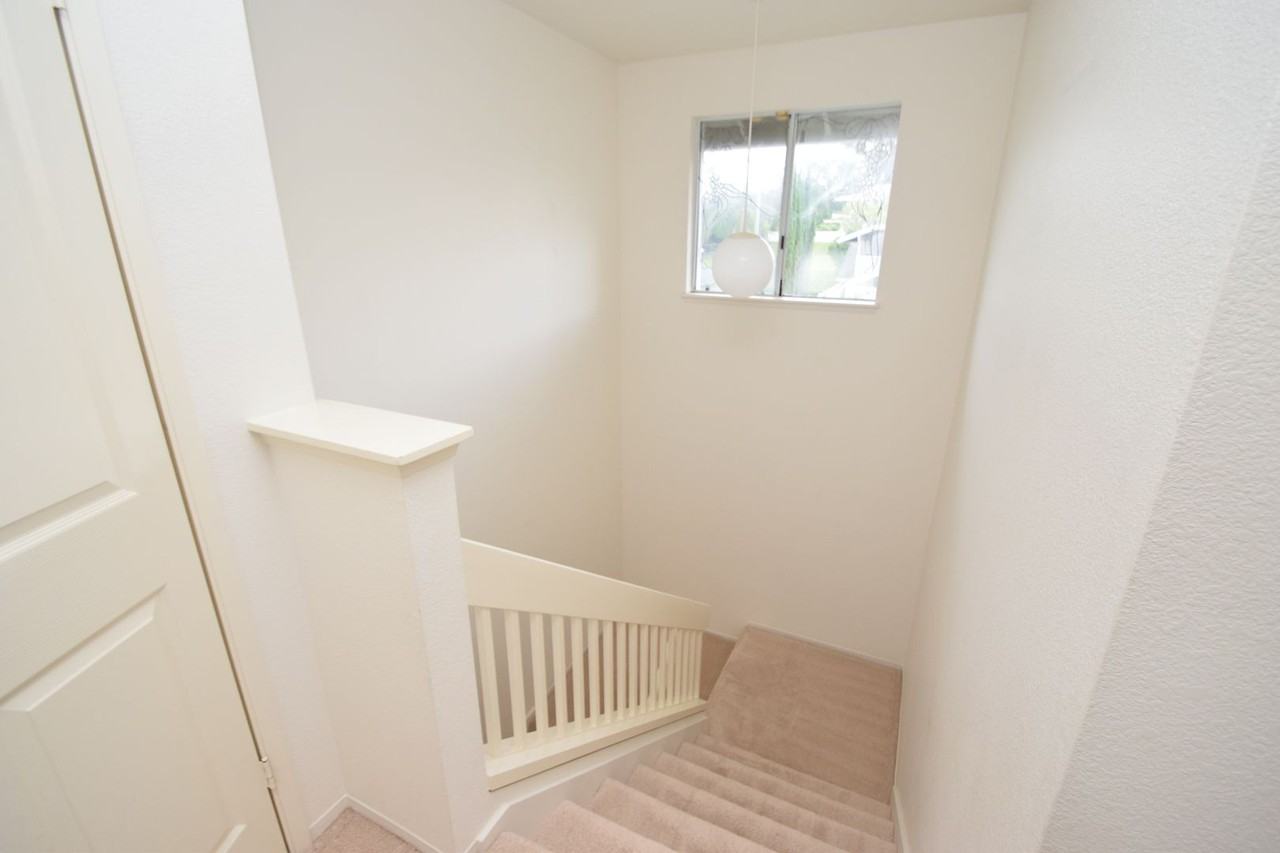 98-2009 Kaahumanu St #F - Photo 5 of 13