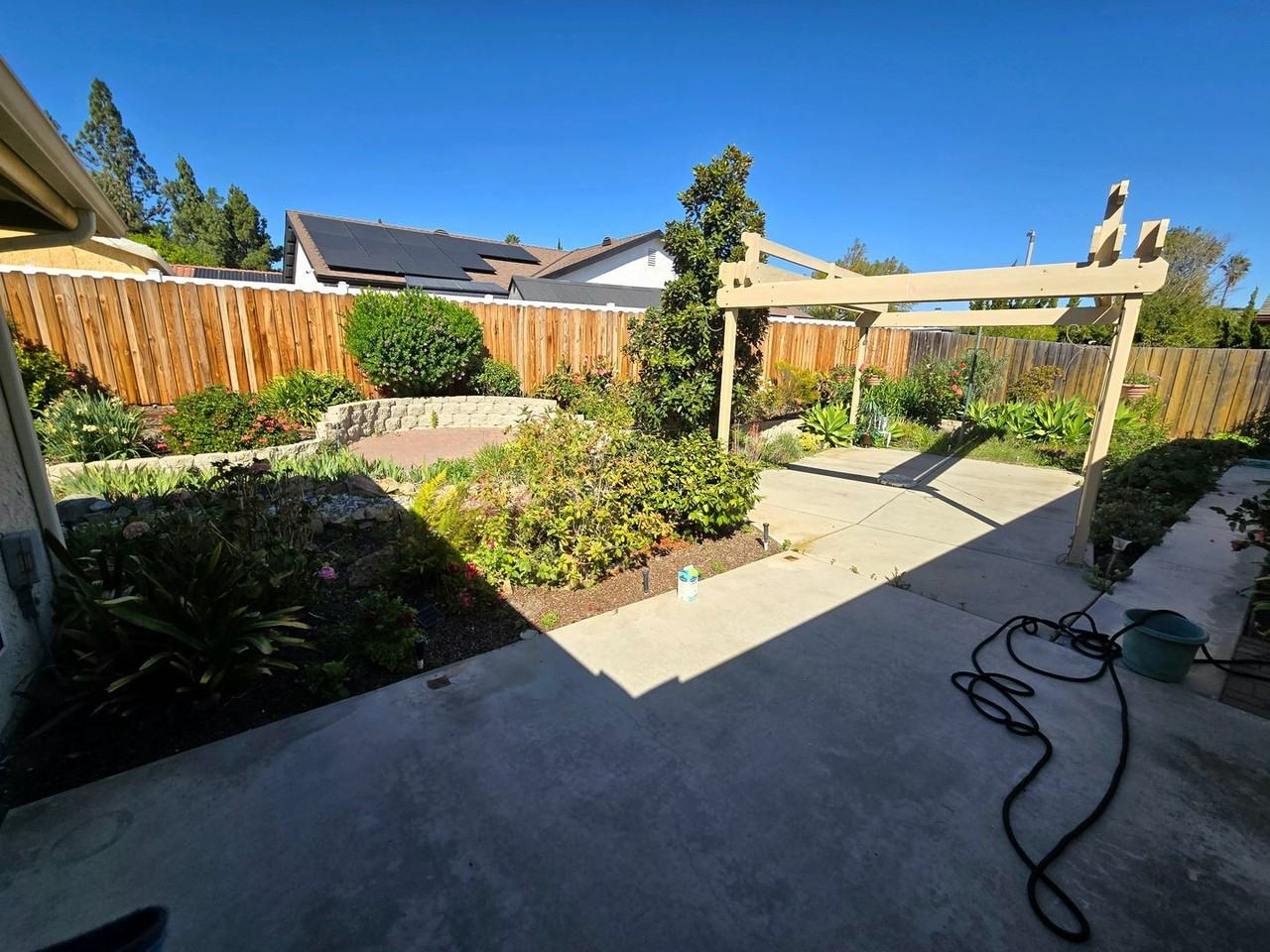 151 Larkhill St - Photo 3 of 26