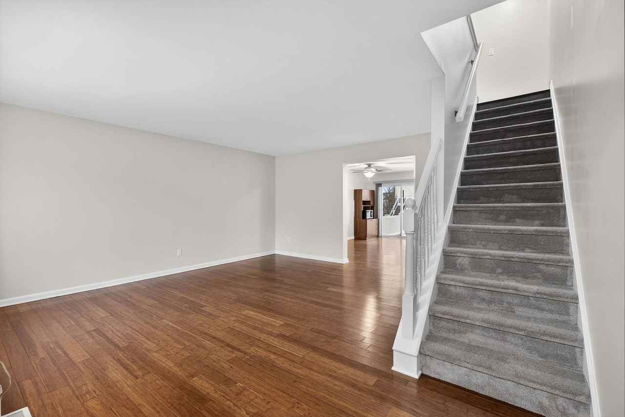 613 Candlestick Ln - Photo 3 of 27