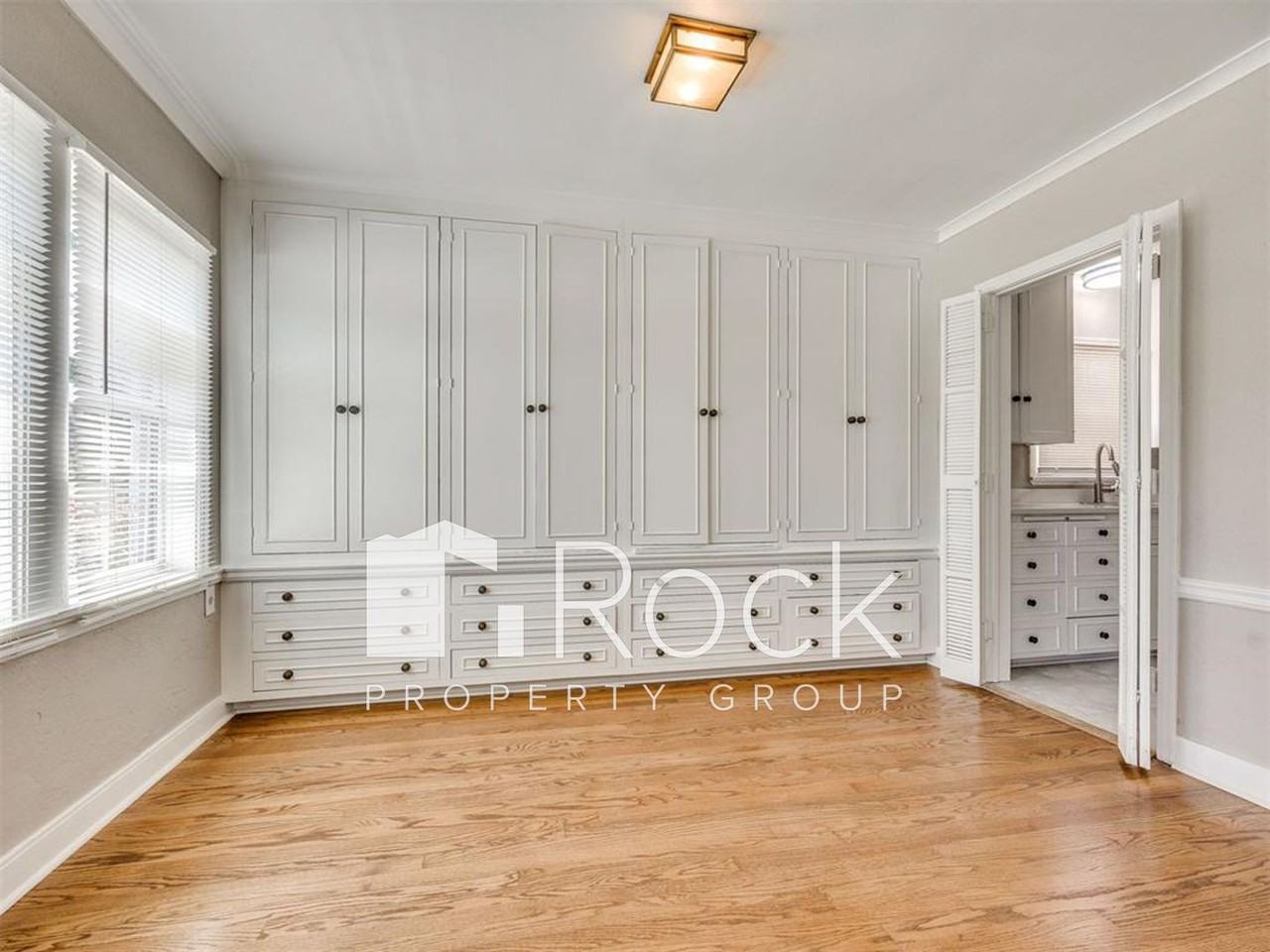 3125 Nw 25th St - Photo 5 of 33