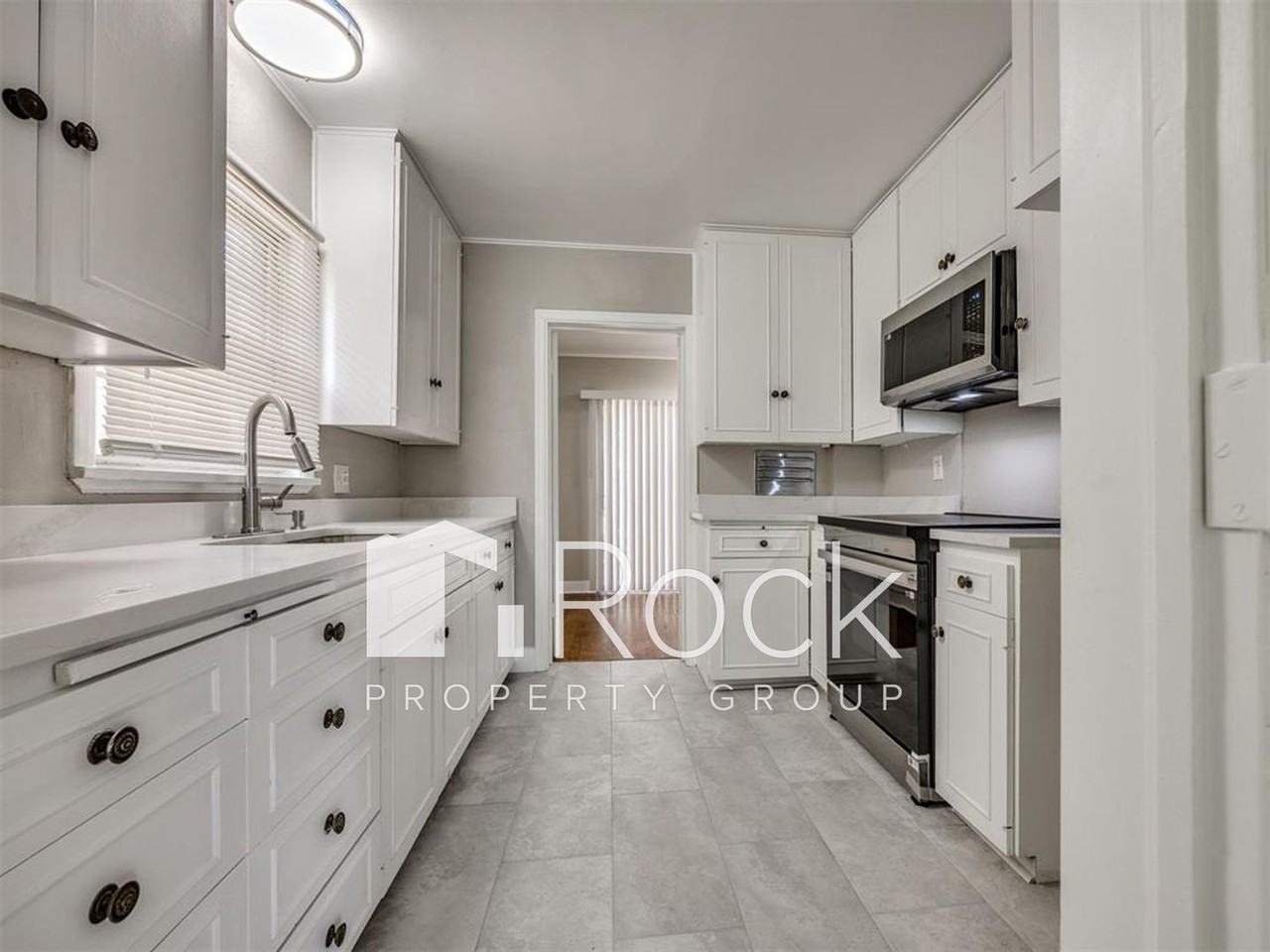 3125 Nw 25th St - Photo 7 of 33