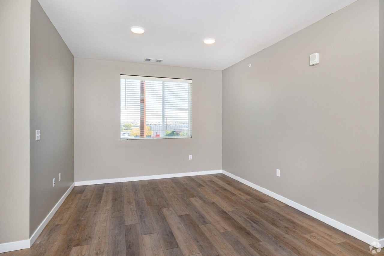 Start Living the Good Life at Pascal Gardens! - Photo 6 of 50