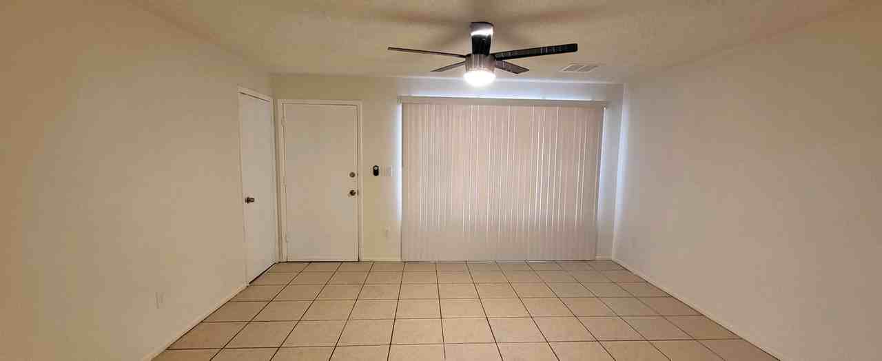 5410 W Hubbell St - Photo 3 of 19