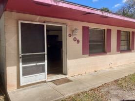 509 Ne 11th St #B - Photo 1 of 1