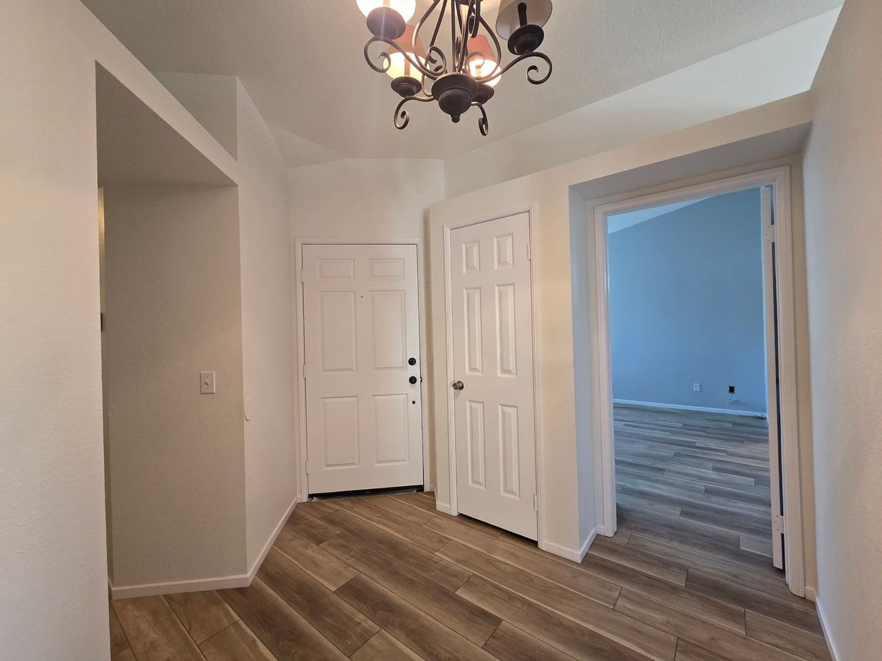 19125 Vintage Woods Dr - Photo 3 of 24