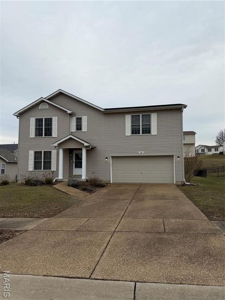 56 Helena Ct - Photo 2 of 24