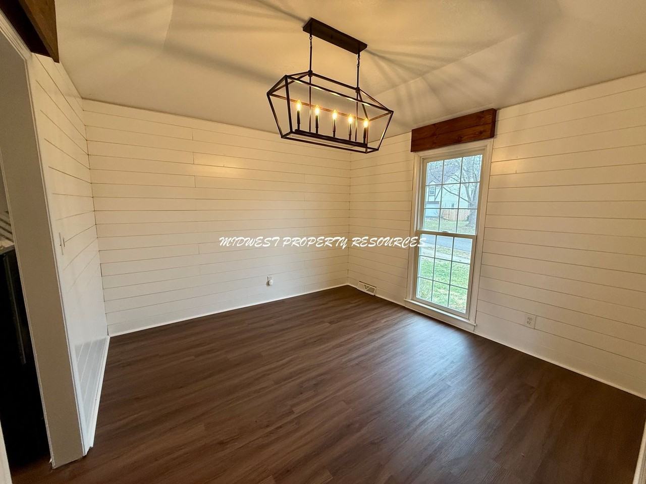 13008 W 101st St - Photo 7 of 27