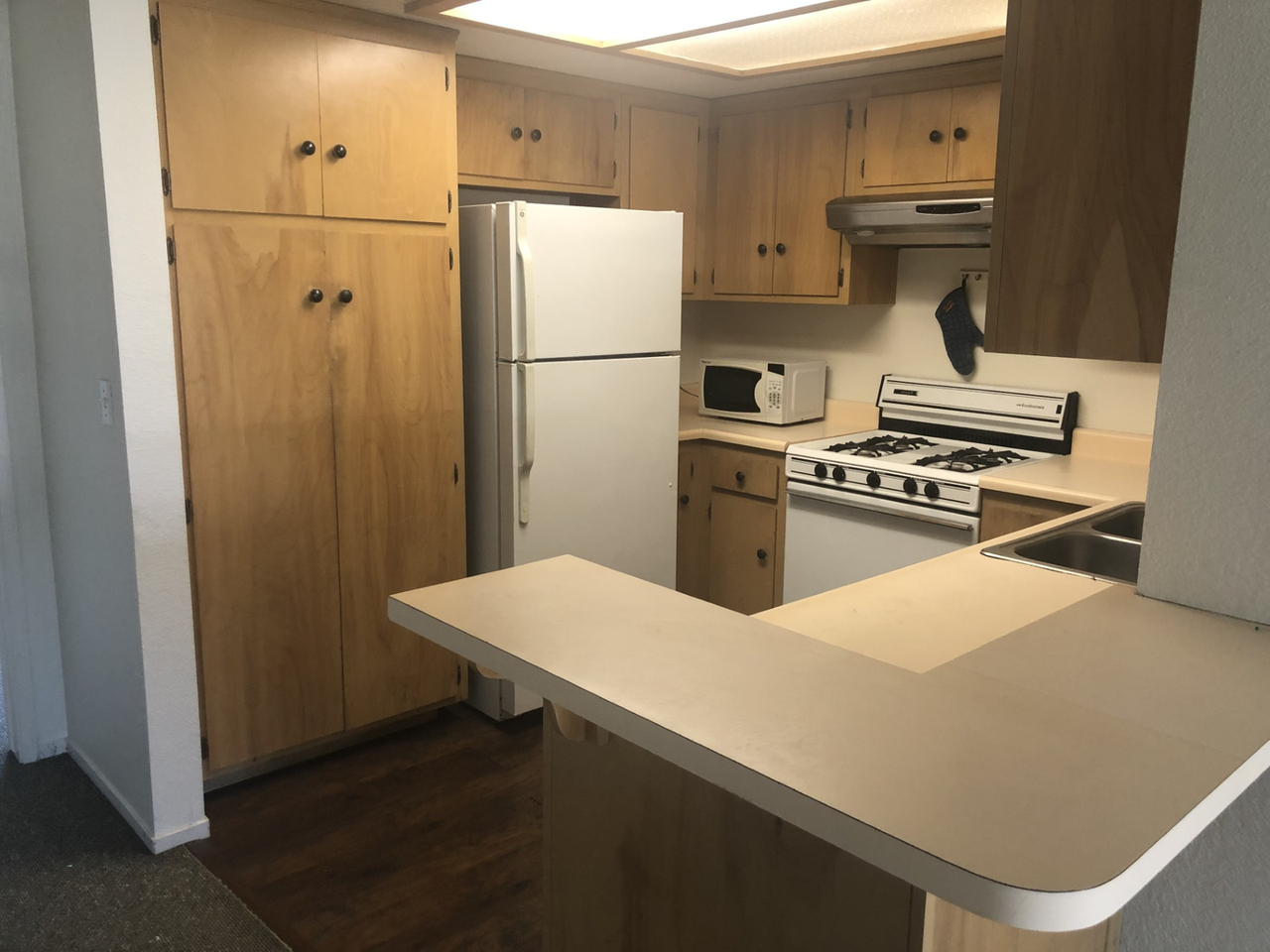 1239 E Foothill Blvd #204 - Photo 5 of 14