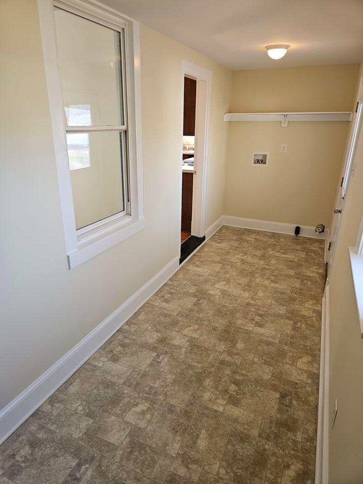 2216 Bailey Dr - Photo 5 of 12