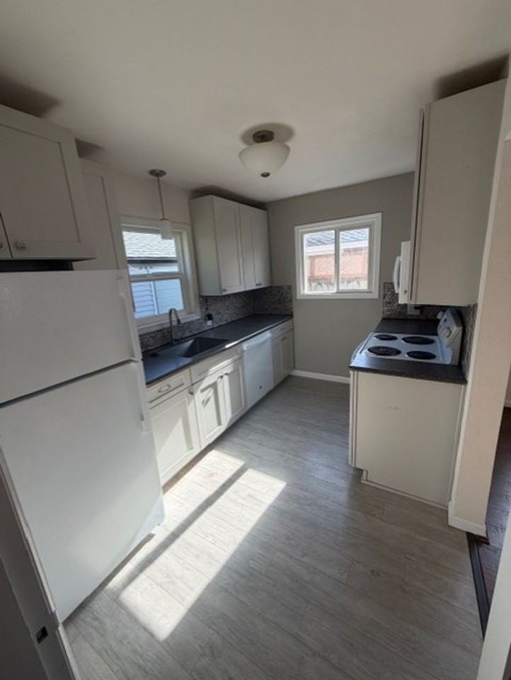 508 N Iron St - Photo 2 of 12