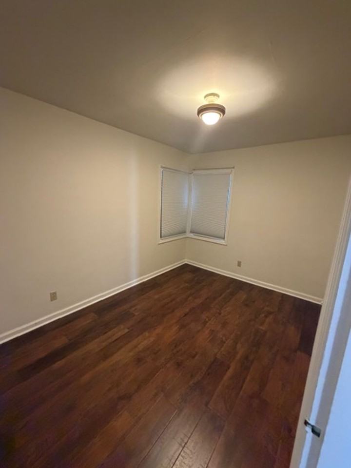 508 N Iron St - Photo 6 of 12