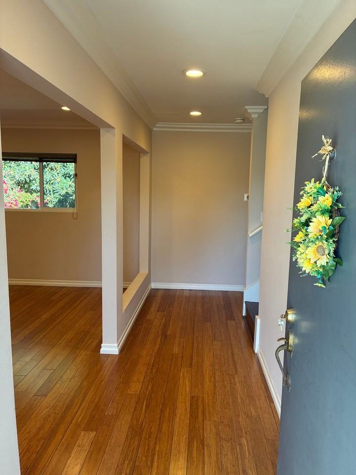 9961 Workman Ave - Photo 2 of 17