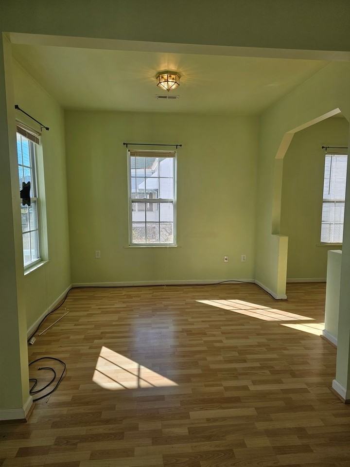 966 Avenue I - Photo 2 of 20