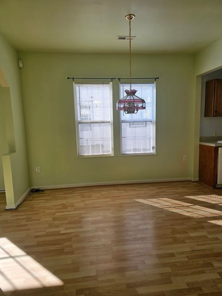 966 Avenue I - Photo 4 of 20