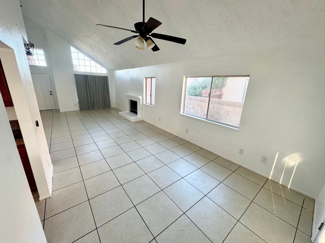 744 E Avenue J11 #11 - Photo 5 of 30