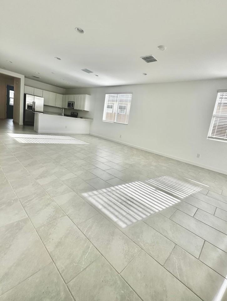 25696 N 173rd Ln - Photo 6 of 31