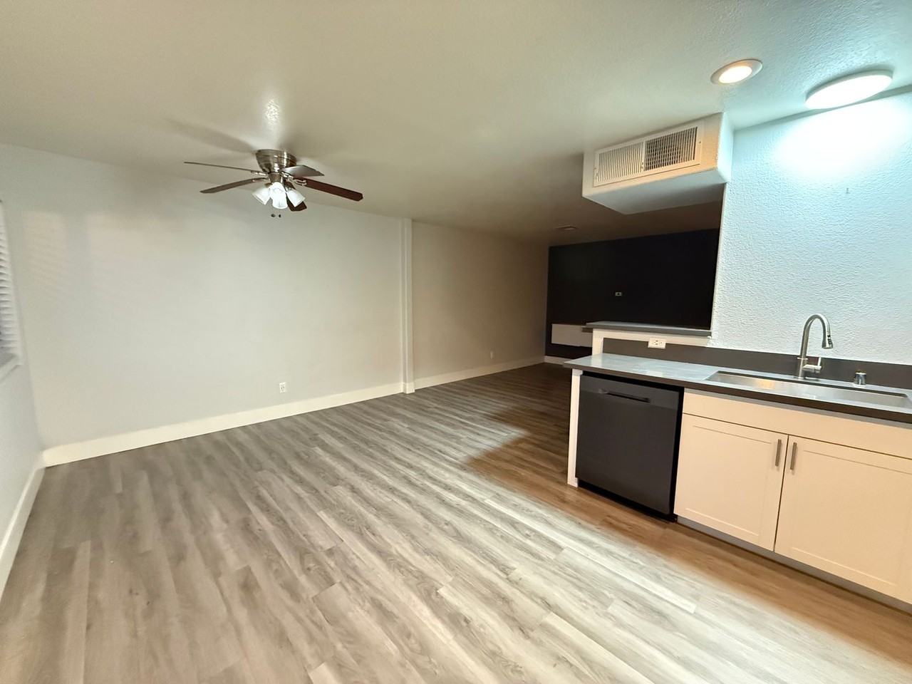 3305 Cheyenne Gardens Way - Photo 6 of 20