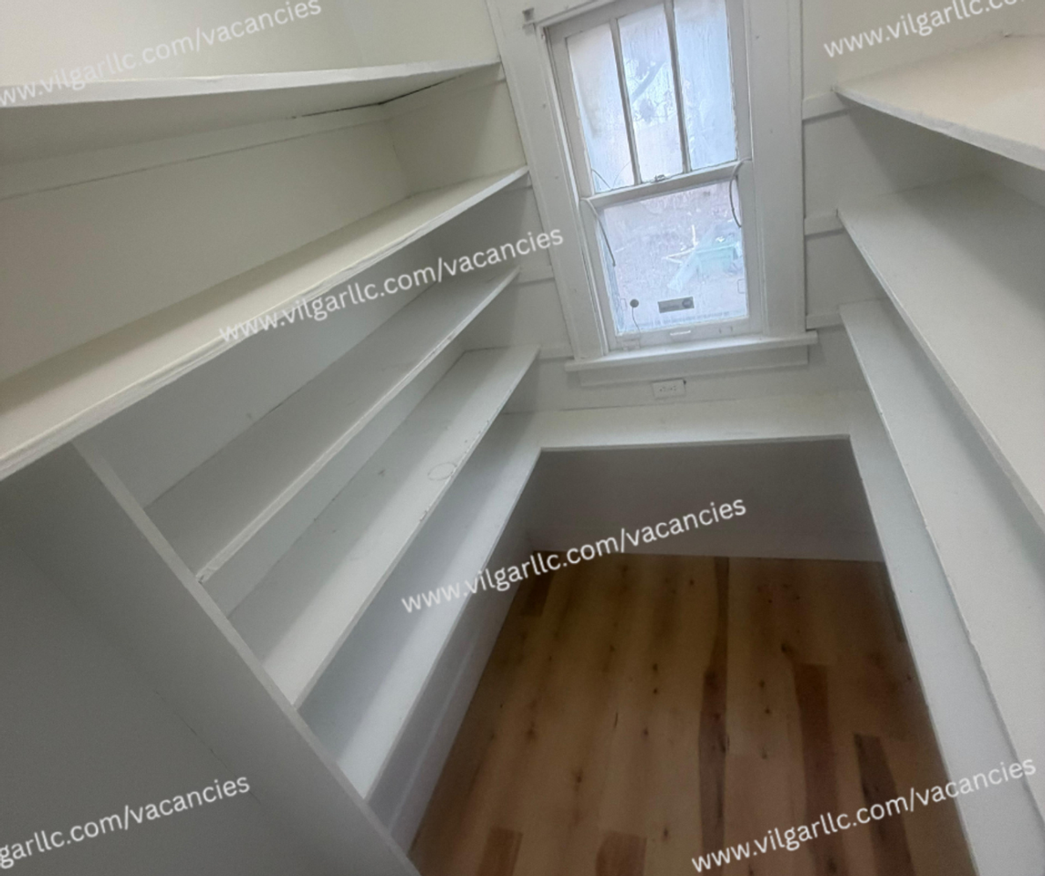 4620 Johnson St - Photo 4 of 11