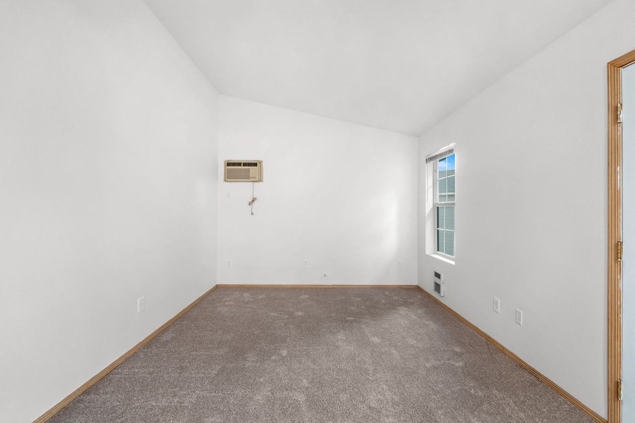 13219 E 31st Ct #3 - Photo 4 of 26