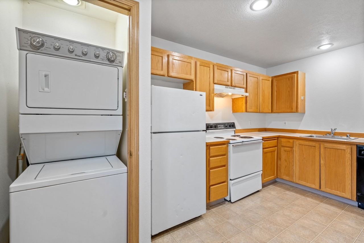 13219 E 31st Ct #3 - Photo 6 of 26