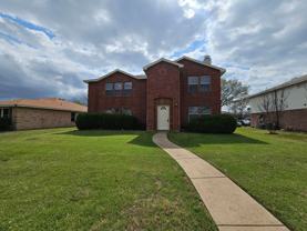 652 Lowe Dr - Photo 1 of 1