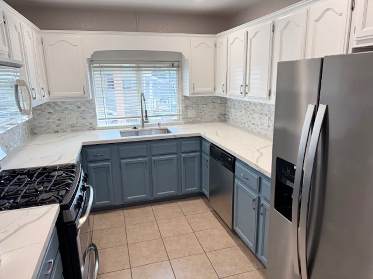 2048 Luna Ave - Photo 7 of 19