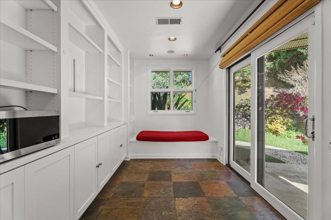 8049 Briar Summit Dr - Photo 7 of 24