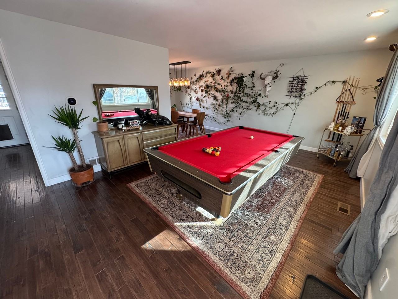 3240 3240 S Marshall St - Bedroom 1 - Photo 2 of 43