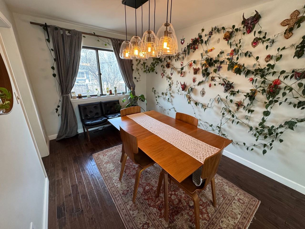 3240 3240 S Marshall St - Bedroom 1 - Photo 4 of 43