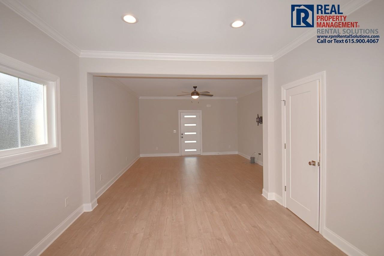 1425 Rebecca Johns Dr - Photo 6 of 30