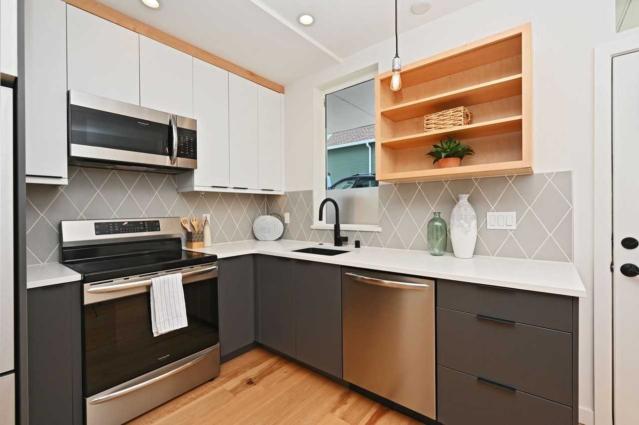 6300 26th Ave Nw - Photo 6 of 25