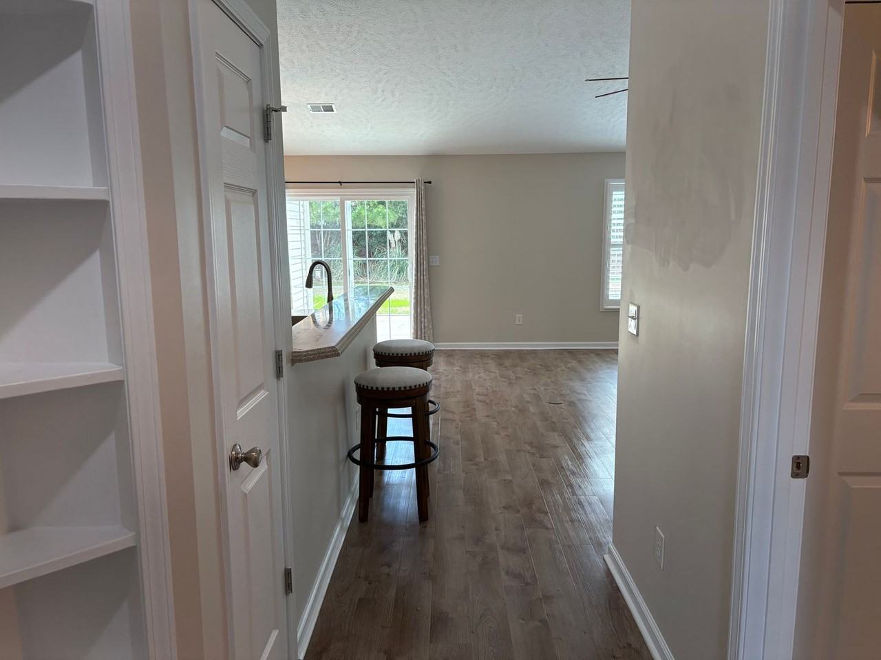 3154 Shorecrest Bay Dr - Photo 3 of 32