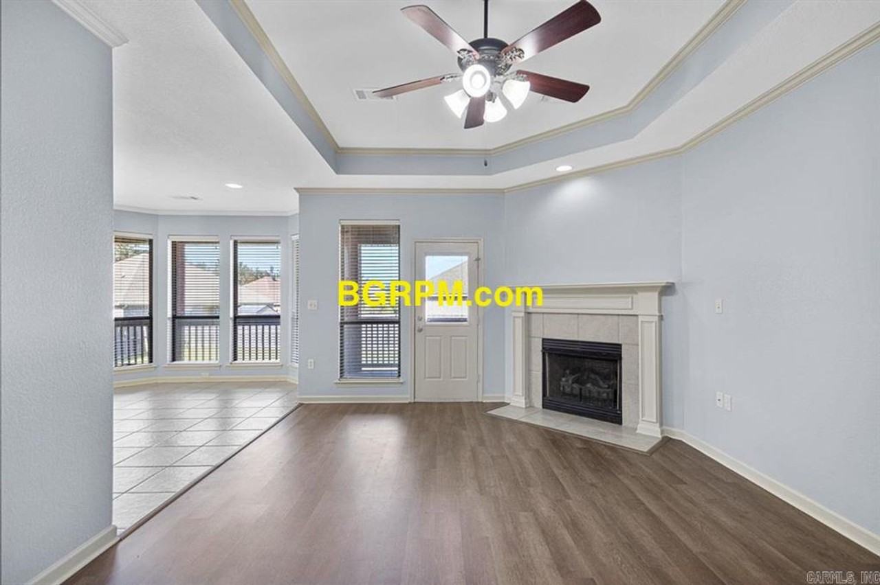 6100 Base Meadows Dr - Photo 3 of 16