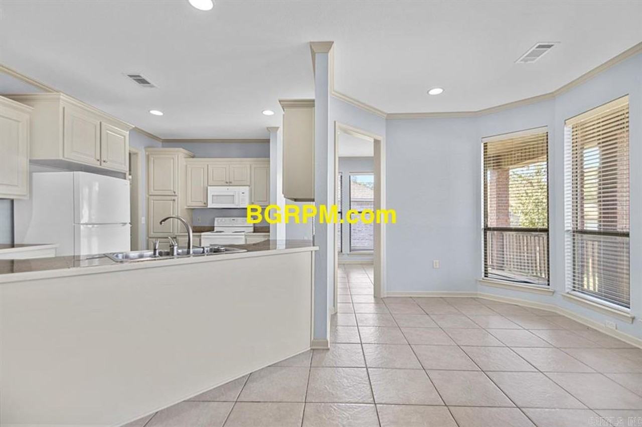 6100 Base Meadows Dr - Photo 5 of 16