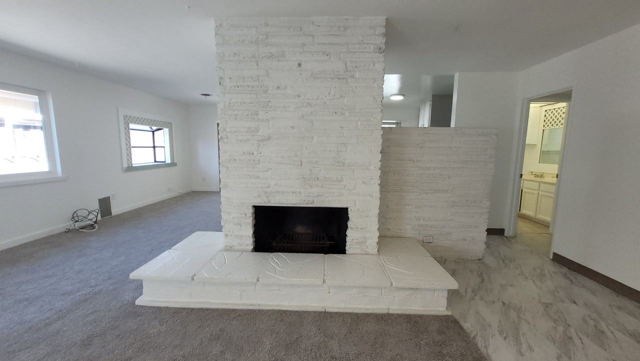 5647 Scripps St - Photo 3 of 29