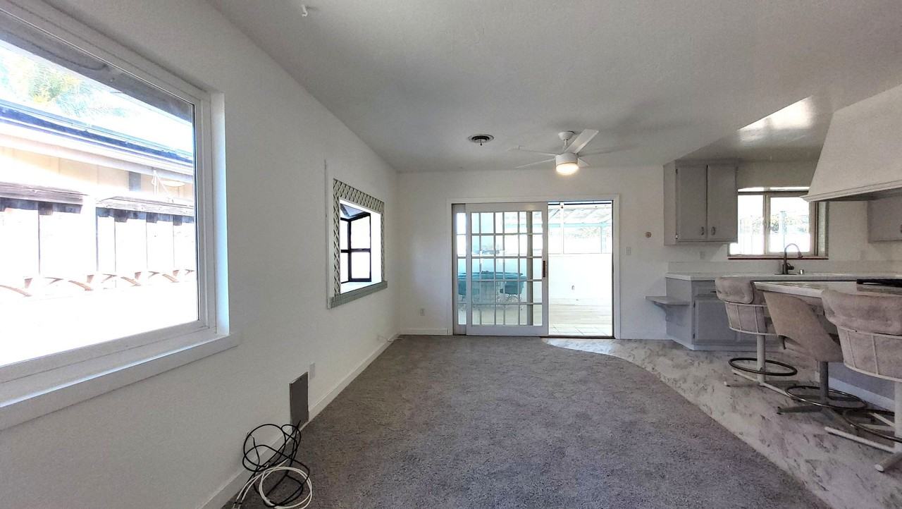 5647 Scripps St - Photo 4 of 29