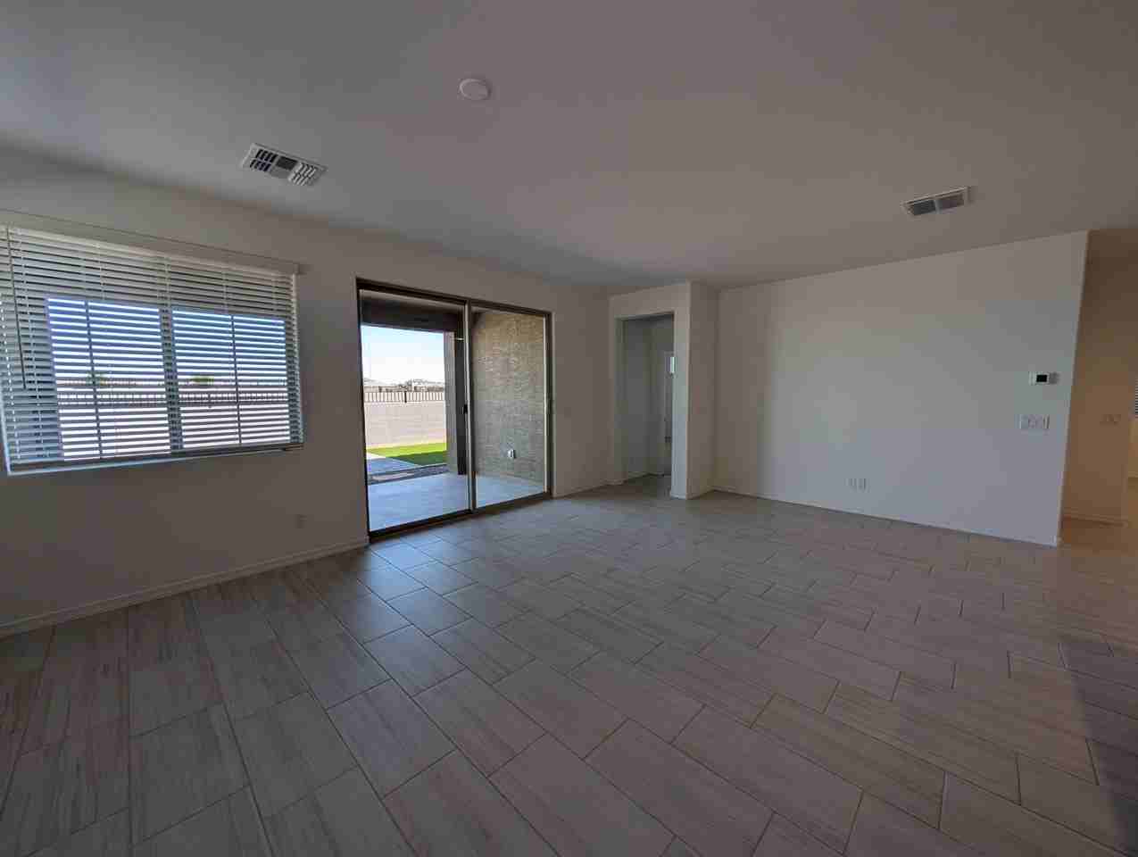 3465 N 101st Dr - Photo 6 of 30