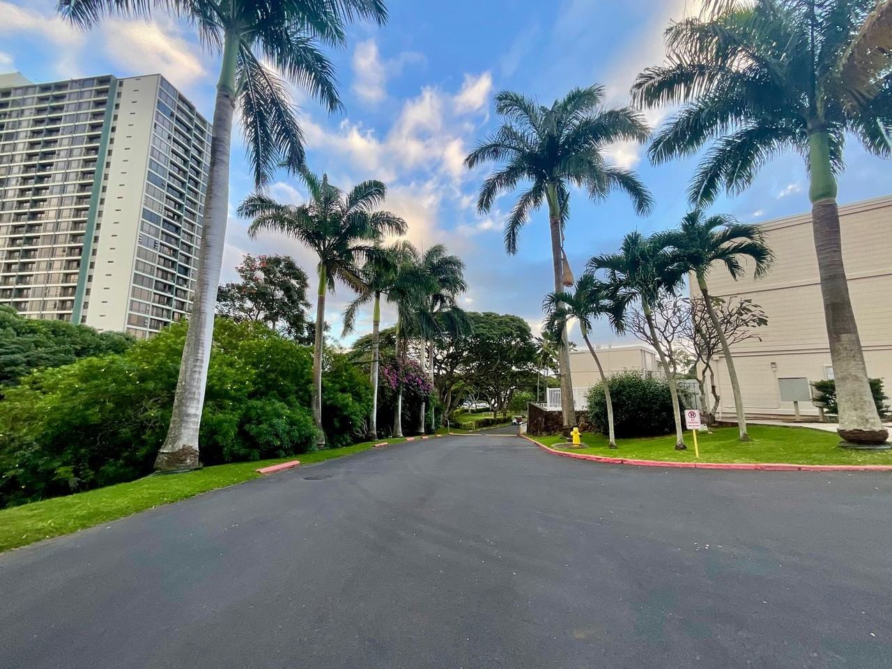 Pearlridge Gardens & Tower - Photo 6 of 37