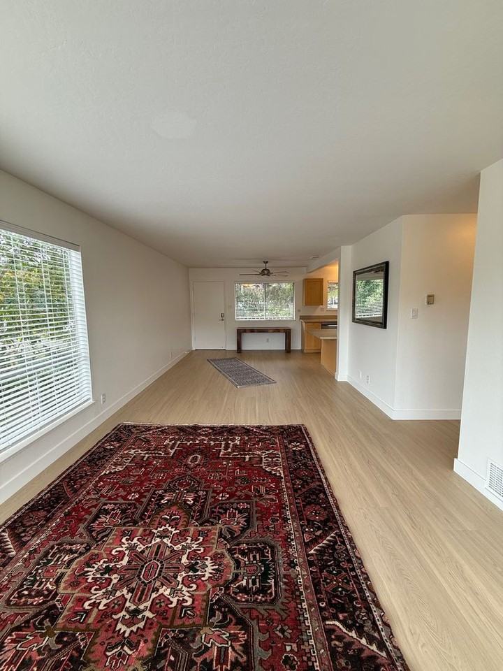 55 BAYO - Photo 3 of 43